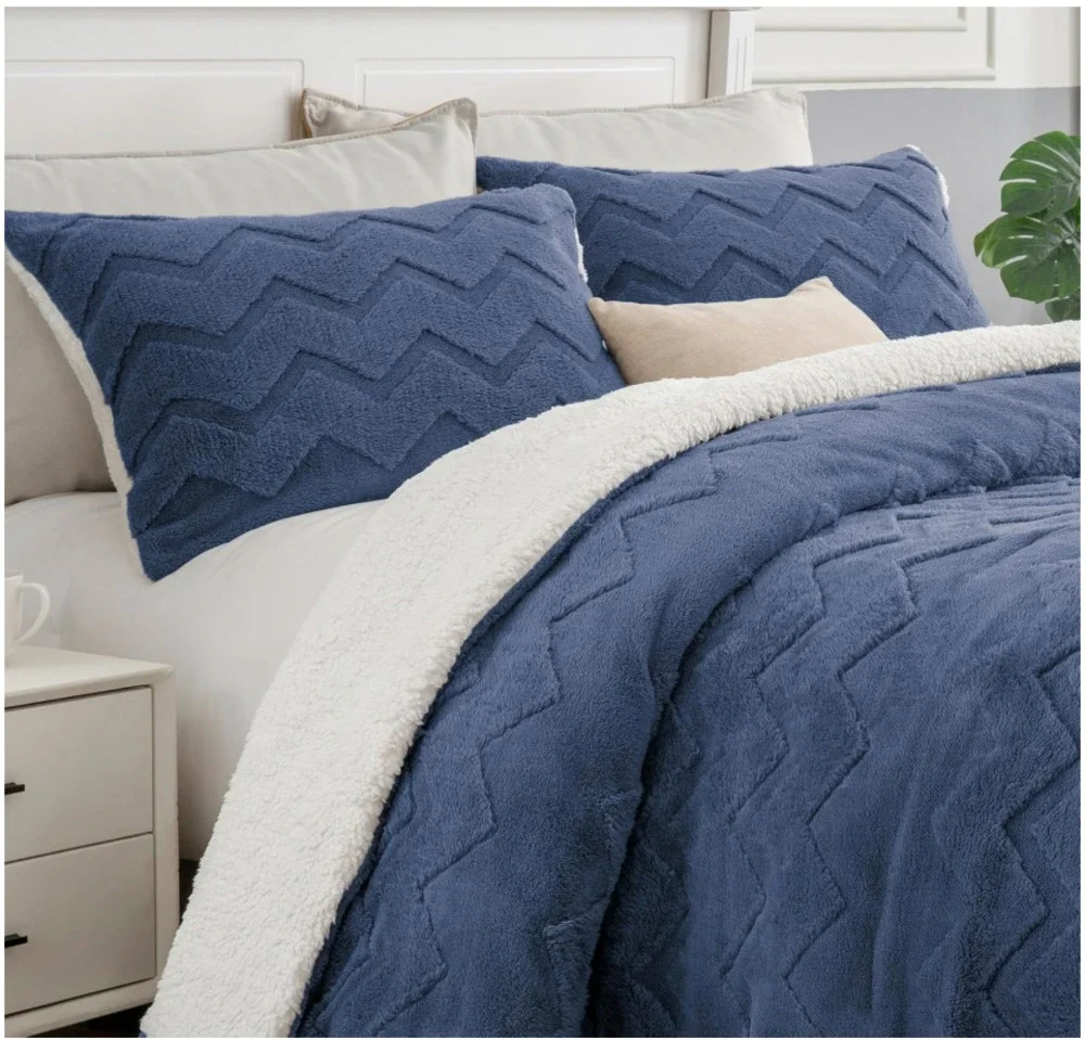 BEDELITE Fluffy Queen Comforter Set - Super Soft Sherpa Navy Comforter *NEW*